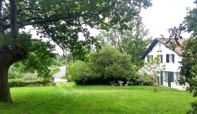 Country house in the Basque country in the hills near Ascain