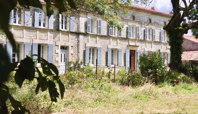 Country house in the heart of nature. Pets welcome, ideal for families!