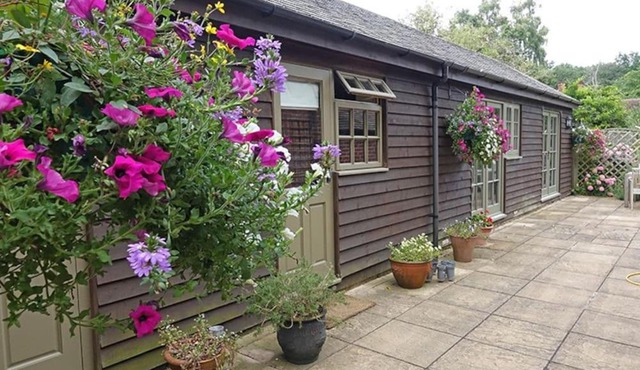 Country garden retreat near Henley on Thames