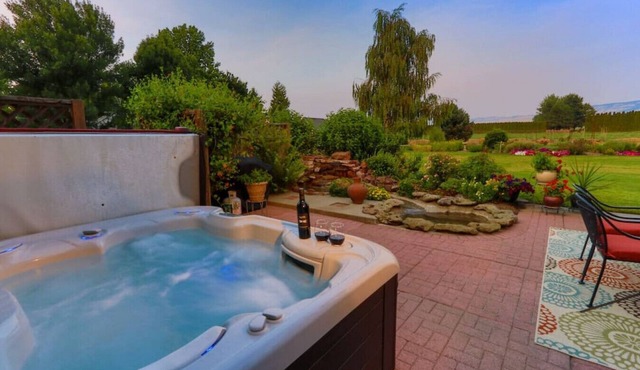 Country Garden · Country Garden - A Serene & Tranquil Getaway