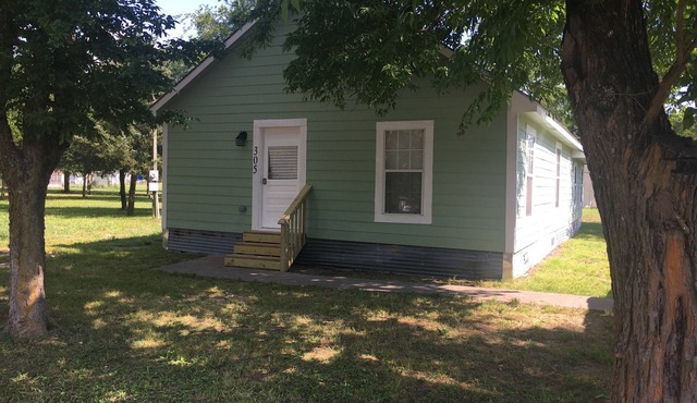 Country Getaway for Work or Play 5 miles from Wind Point Park