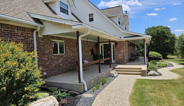 Country Getaway Close To Campus-Garage Apartment Kyle Gameday Rental