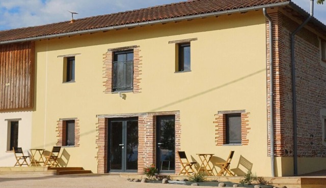 Country gite and B&B, reception room, garden, swimming pool