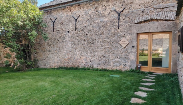 Country gîte in the heart of Larzac with breathtaking view of the Millau Viaduct