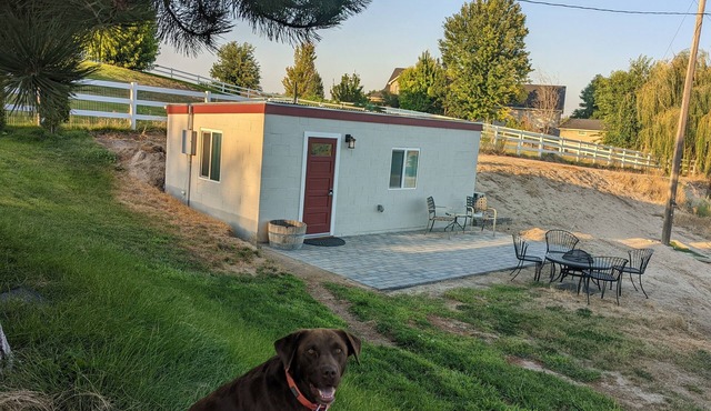 Country Guest House Overlooking Private Pond