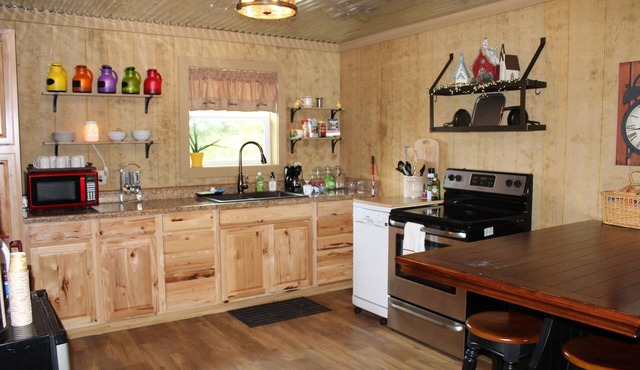Country Guest House Near First Monday Trades Days