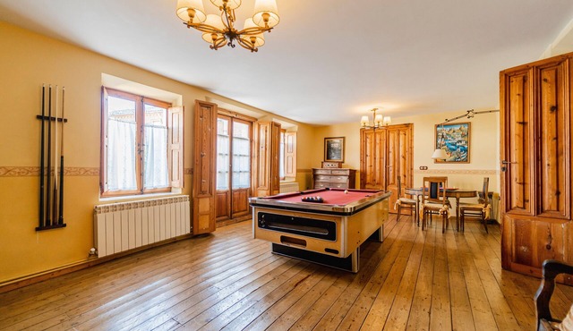 Country House 'Abánades' with Private Pool, Private Garden and Wi-Fi