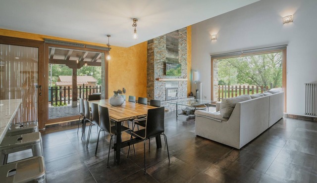Country House 'La Puerta Del Rio Lobos Il' with Private Pool, Private Terrace and Wi-Fi