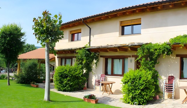 Country House 'Villabamba 4' with Mountain View, Shared Terrace and Wi-Fi