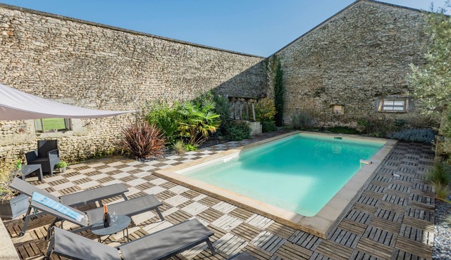 Country house with private pool and lovely views