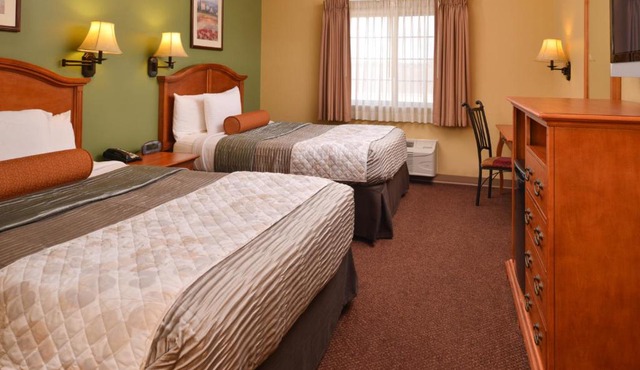 Country Hearth Inn & Suites Edwardsville