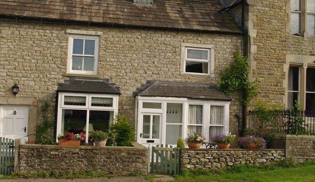 Country Hideaways | Barton Cottage | West Burton