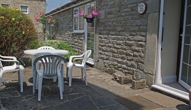 Country Hideaways | Hazeley Cottage | West Burton