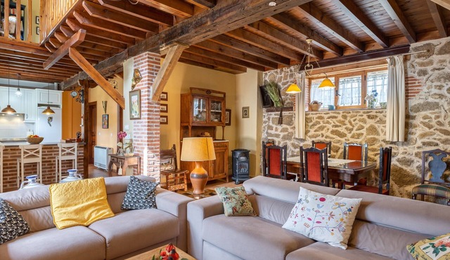 Country House 'El Mirador Del Gato 2' with Mountain View, Shared Pool and Wi-Fi