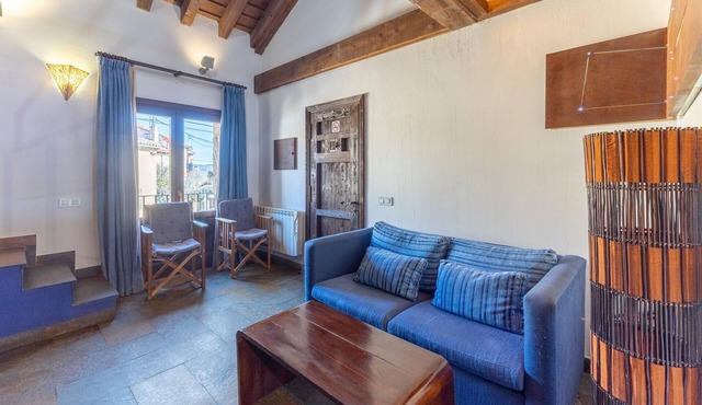 Country House 'Alojamiento Pegasus' with Mountain View, Balcony and Wi-Fi