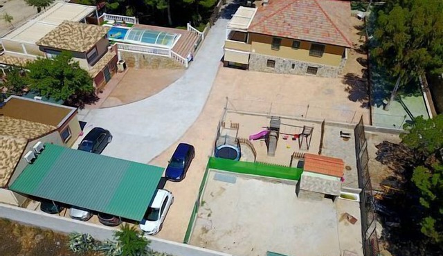 Country house (full rental) Finca los Almendros from 17 to 32 people