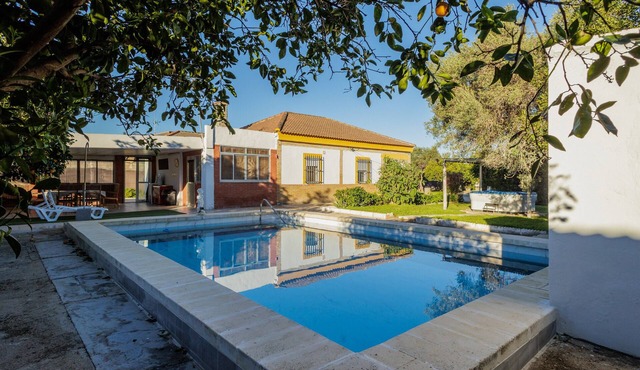 Country House 'Tranquilidad' with Private Pool, Wi-Fi and Air Conditioning