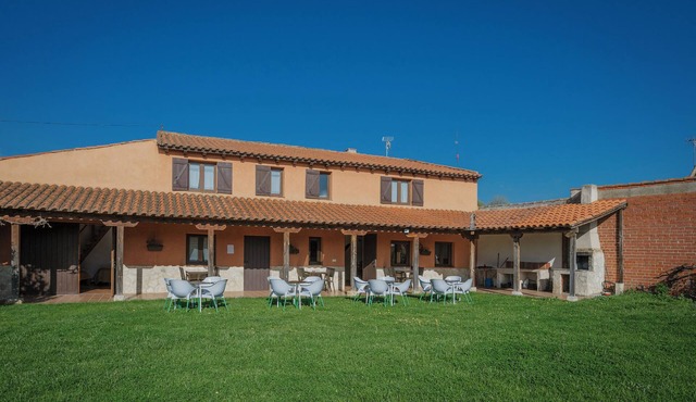 Country House 'Don Camino' with Private Terrace, Private Garden and Wi-Fi
