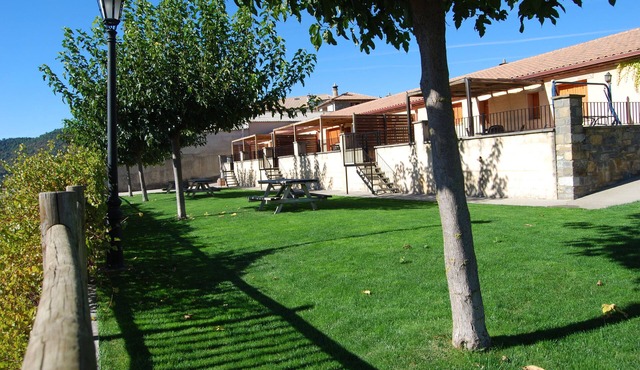 country holiday home - Alueza House with garden