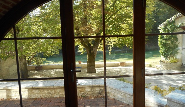 Country home for 6/8 People with big private pool & large park
