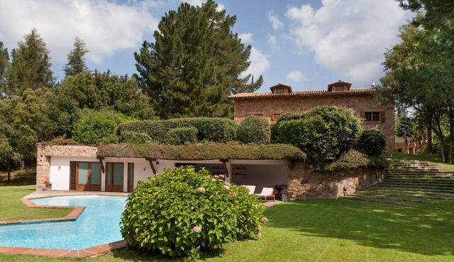 Country Home 'Gran Castanyer' with Mountain View, Private Pool and Wi-Fi