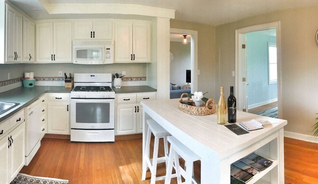 Country Home on the village edge with Hot Tub