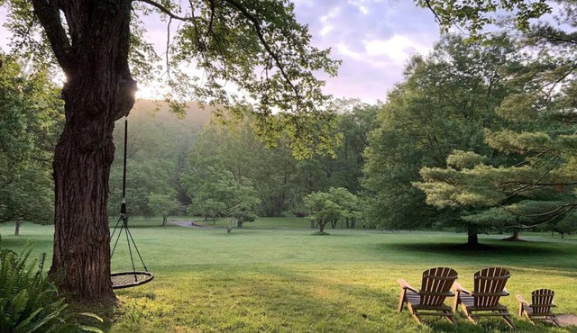 Country Home & Studio/Pool House nestled in a 1,000 acre Nature Reserve