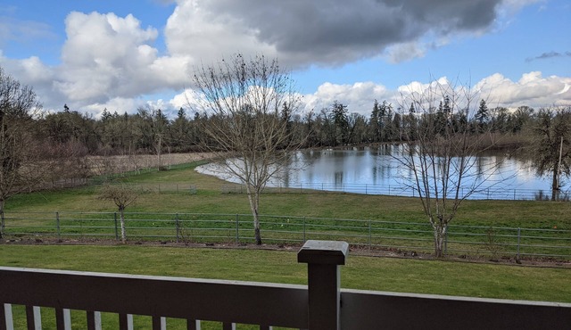 Country Home with swimming pool and hot tub
