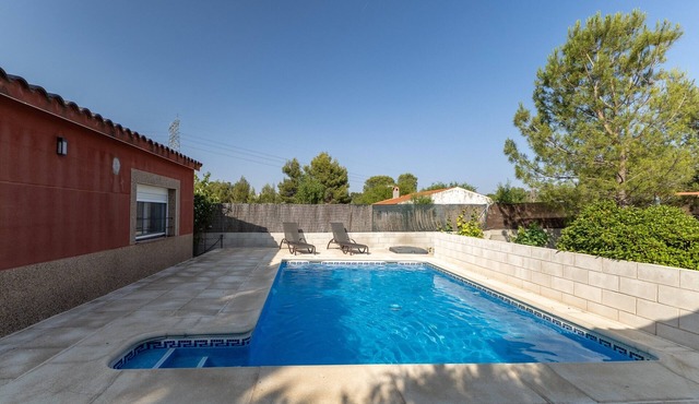 Country House 'Casa Fina' with Private Pool, Shared Terrace and Wi-Fi