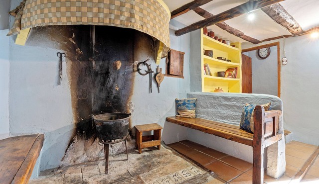 Country House 'El Obrador' with Mountain View and Private Garden