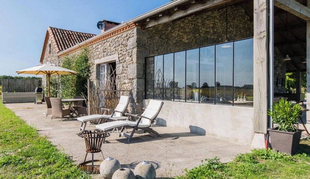 Country House 'Manoir Penansud' with Private Pool, Private Terrace and Wi-Fi