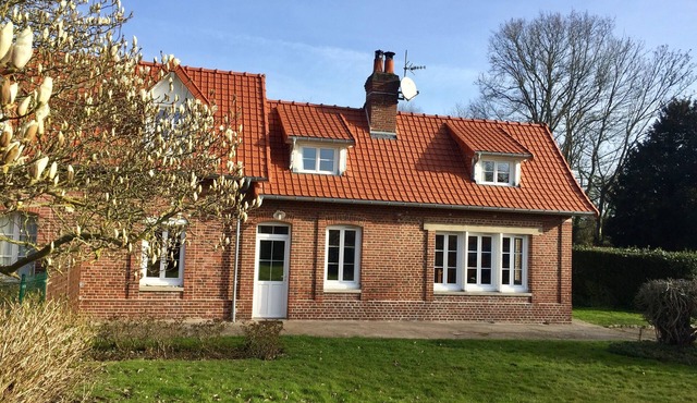 Country house, for 6, 700m from the sea by forest path, shops at 800m