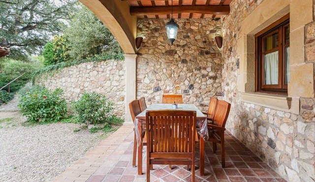 Country House 'Mas Vila 3' with Mountain View, Wi-Fi and Air Conditioning