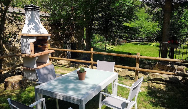 Country House 'Ardetxal' with Mountain View and Private Garden