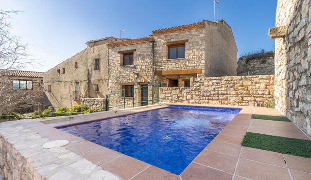 Country House 'Cal Xavier De Segura' with Private Pool, Private Garden & Wi-Fi