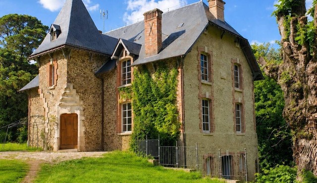 Country house - 10 pers. with private pool & forest, 20 min. from the sea