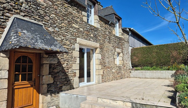Country house 10 minutes from Saint-Jacut-de-la-mer