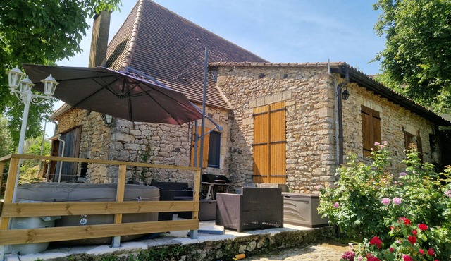 Country house 6 persons with jacuzzi in Périgord Noir