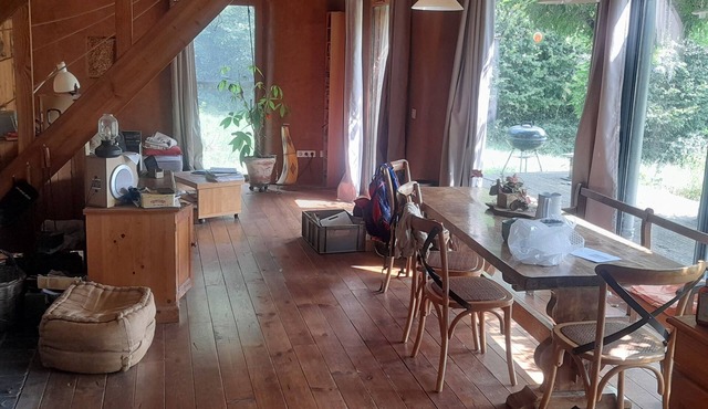 Country house "Au pied du Puech". Large plot, terrace and space!