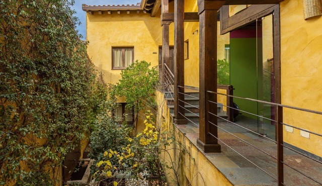 Country House 'Alojamiento Hercules' with Mountain View, Balcony and Wi-Fi