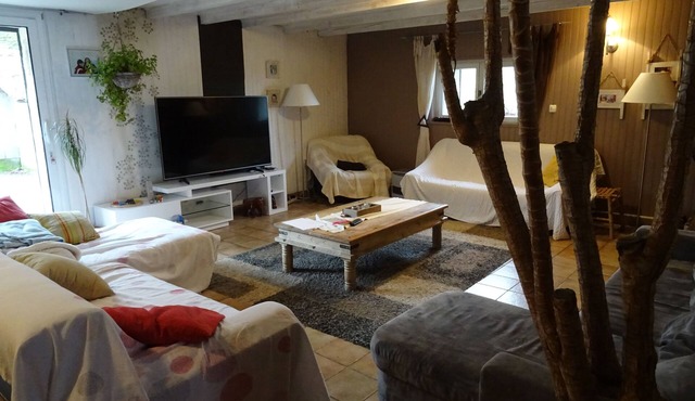 country house (assured calm and tranquility)