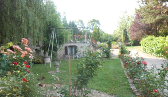 country house at the foot of vezelay