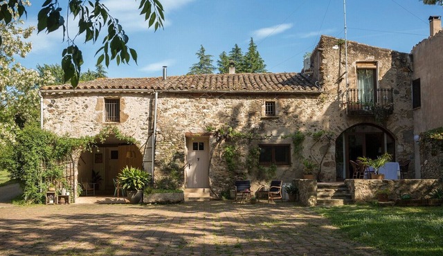Country House 'Can Bonet - La Volta' with Shared Pool, Wi-Fi and Air Conditioning