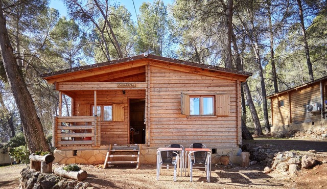 Country House 'Cabaña 1' with Mountain View, Shared Pool and Air Conditioning
