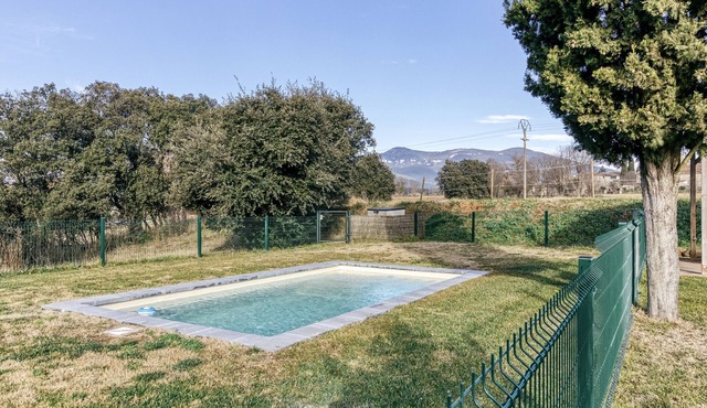 Country House 'Cal Tort' with Mountain View, Private Pool and Wi-Fi