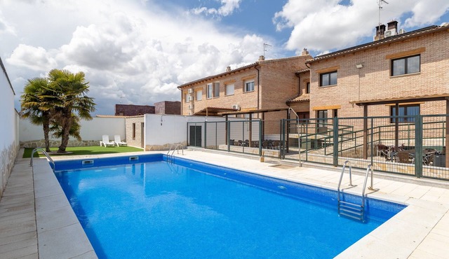 Country House 'Callejon Del Pozo 1, Puy' with Shared Pool, Wi-Fi and Air Conditioning