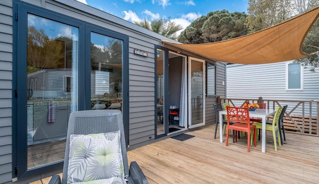 Country House 'Camping Domaine De La Yole' with Shared Pool, Shared Terrace