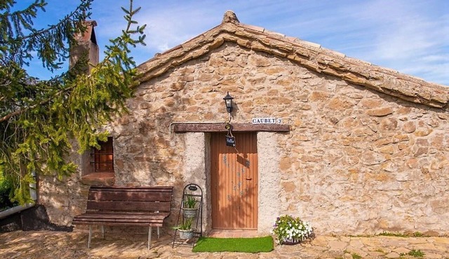 Country House 'Can Caubet Lll' with Mountain View, Shared Pool and Wi-Fi