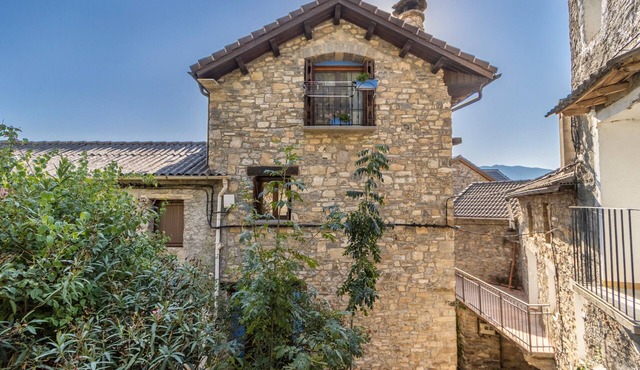 Country House 'Casa Pirinea' with Mountain View and Wi-Fi