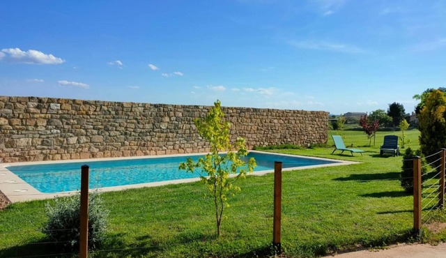 Country House 'Casa Rural Torre Gil' with Private Pool, Wi-Fi and Air Conditioning